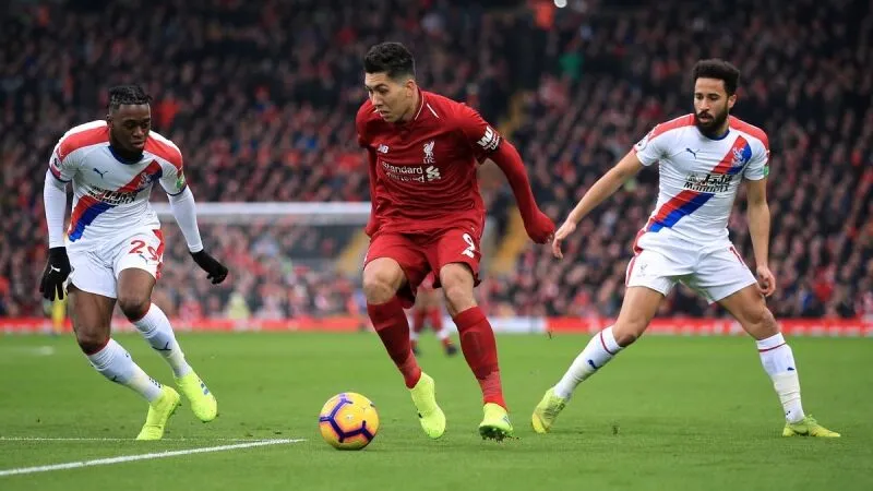 Crystal Palace đấu với Liverpool 01
