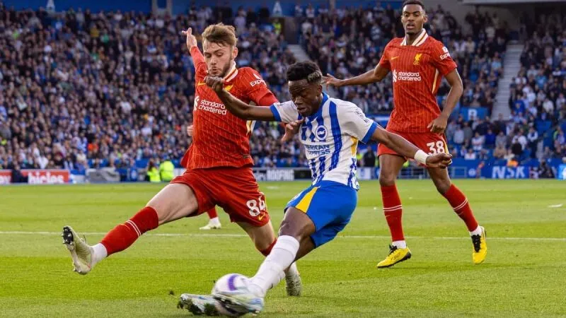 Liverpool đấu với Brighton 01