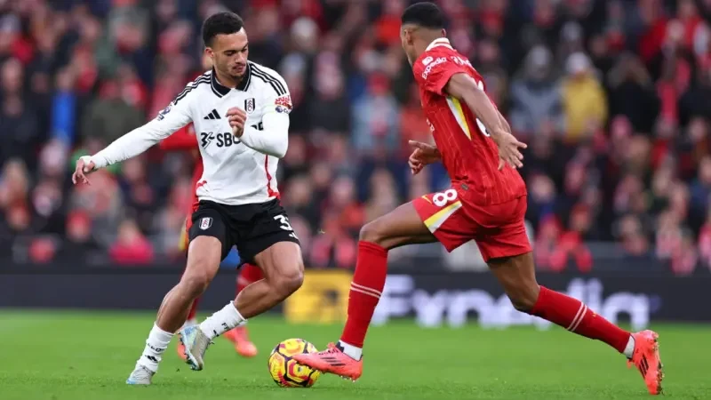 Liverpool đấu với Fulham 01